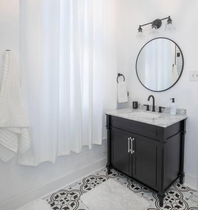 Beautifully Updated New Orleans Home エクステリア 写真